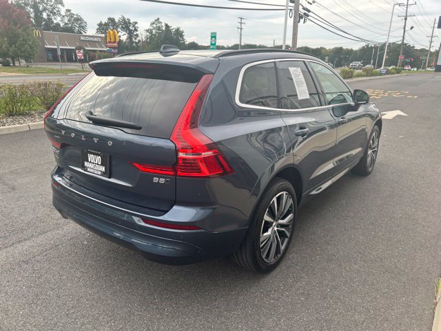 Used 2022 Volvo XC60 B5 Momentum w/ Climate Package AWD/4WD image 5