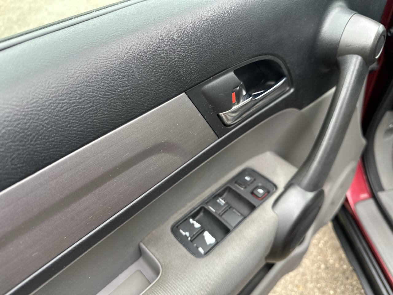 Used 2011 Honda CR-V LX image 16
