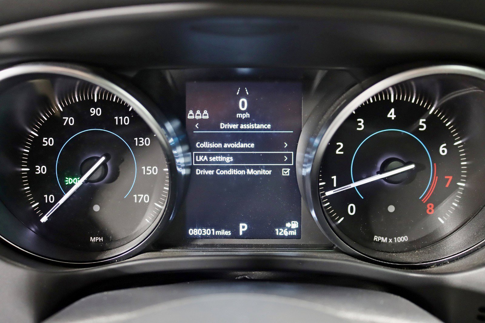 Used 2019 Jaguar F-PACE Premium image 17