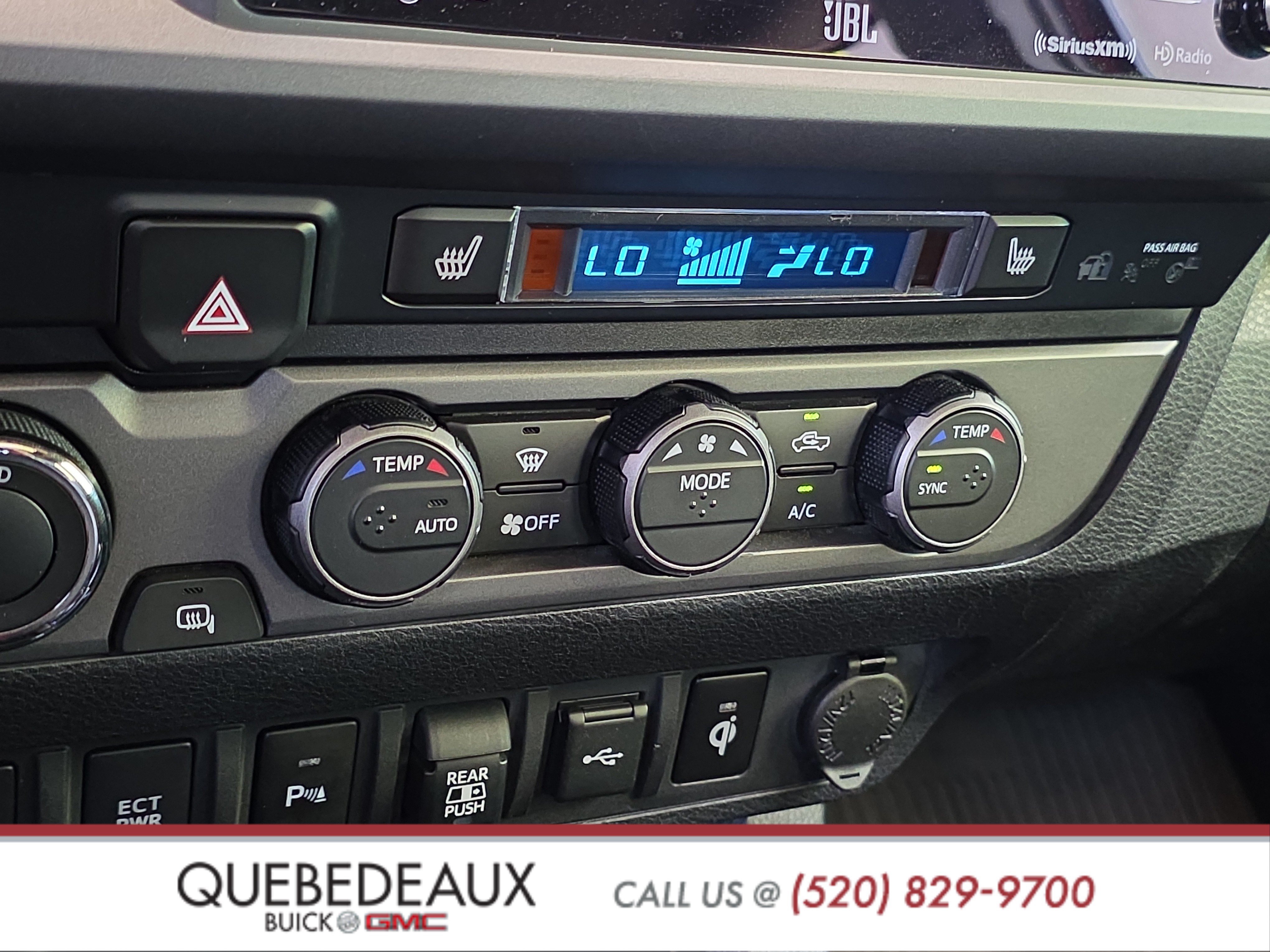 Used 2022 Toyota Tacoma TRD Sport w/ TRD Premium Sport Package AWD/4WD image 19