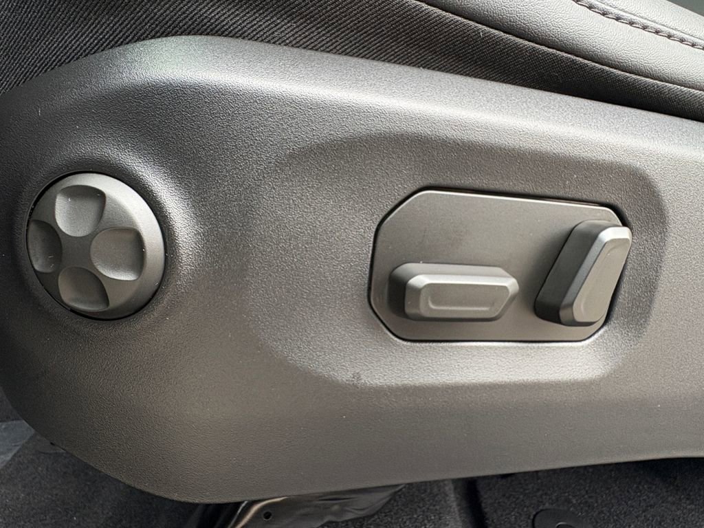 New 2026 Jeep Wrangler Rubicon image 13