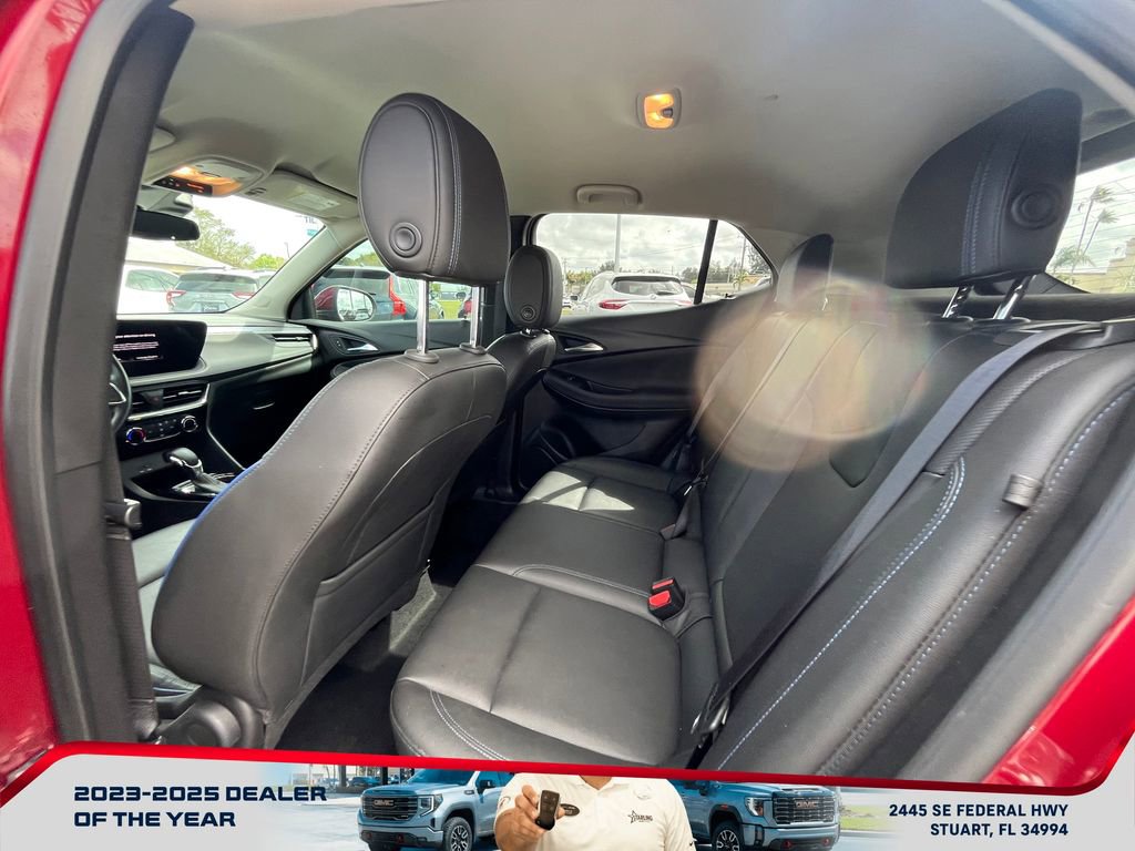 Used 2025 Buick Encore GX Sport Touring w/ Advanced Technology Package image 12
