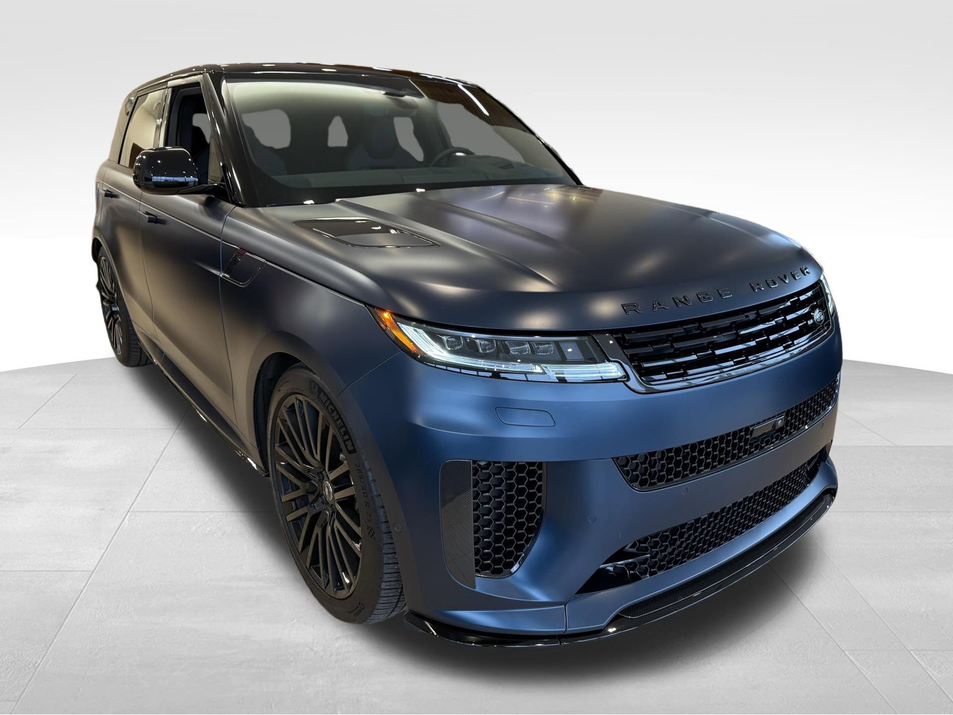 Used 2025 Land Rover Range Rover Sport SV Edition Two image 12