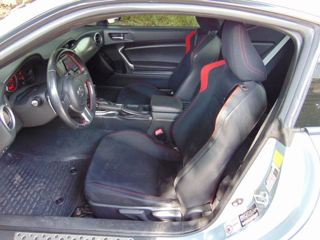 Used 2013 Scion FR-S 10 Series image 12