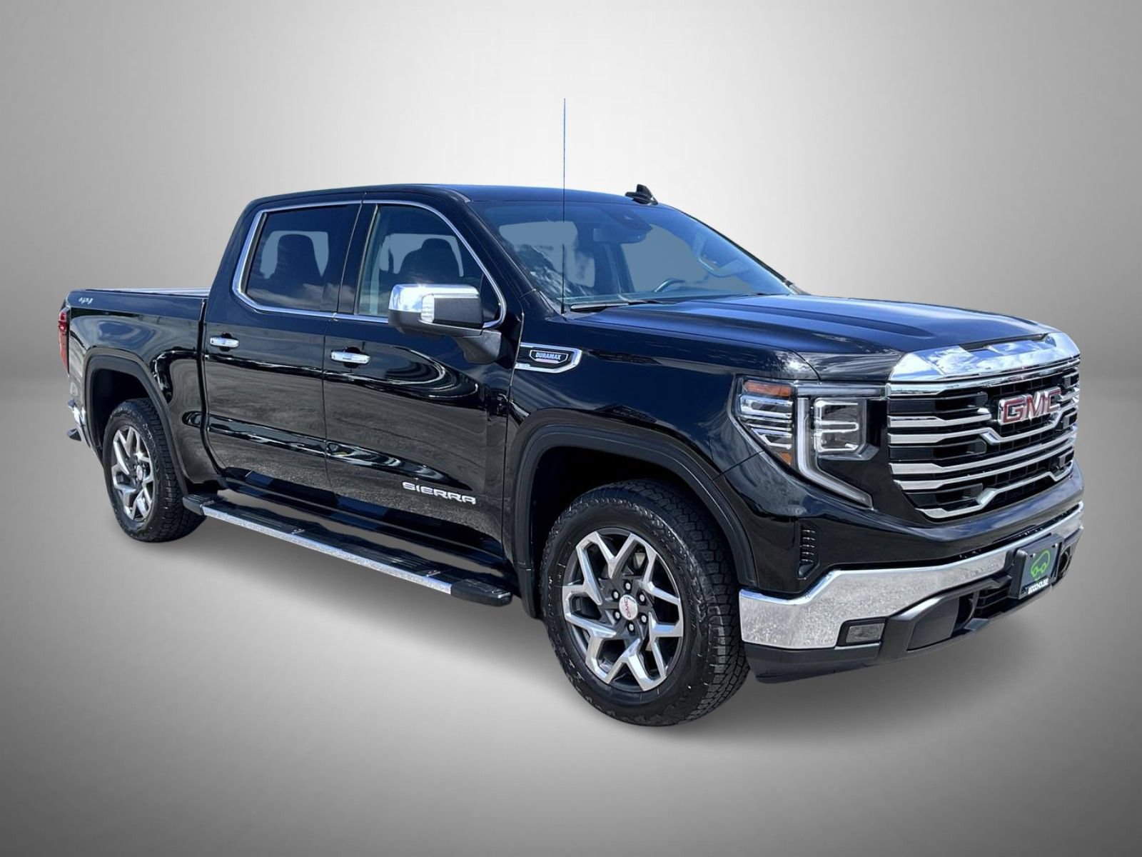 Certified 2023 GMC Sierra 1500 SLT w/ SLT Premium Package AWD/4WD image 3
