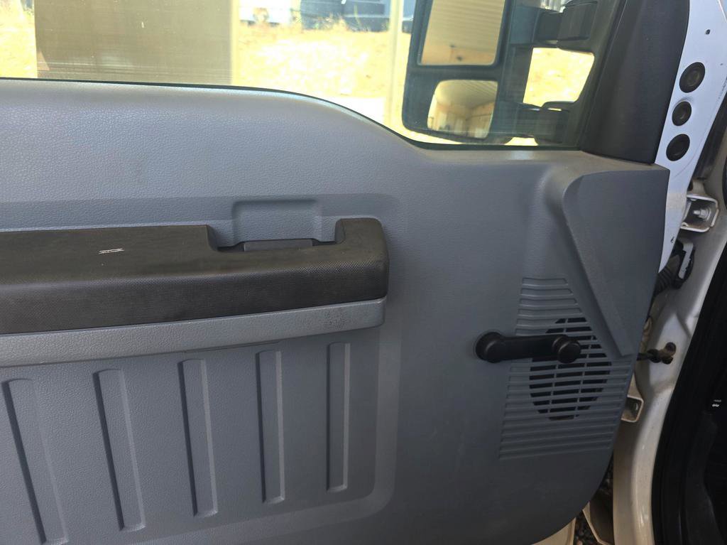 Used 2015 Ford F350 XL w/ Trailer Tow Package image 20