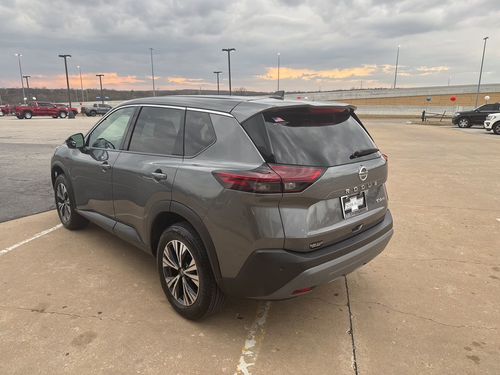 Used 2021 Nissan Rogue SV AWD/4WD image 5