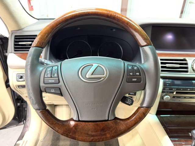 Used 2013 Lexus LS 460 w/ Ultra Luxury Pkg RWD image 25