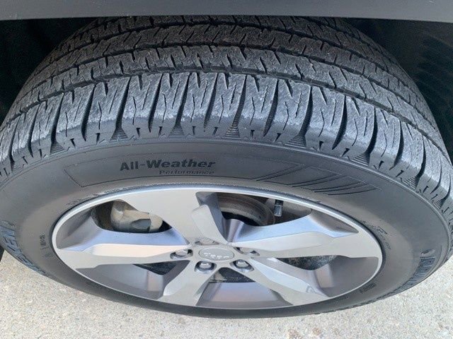 Used 2022 Jeep Grand Cherokee L Limited image 8