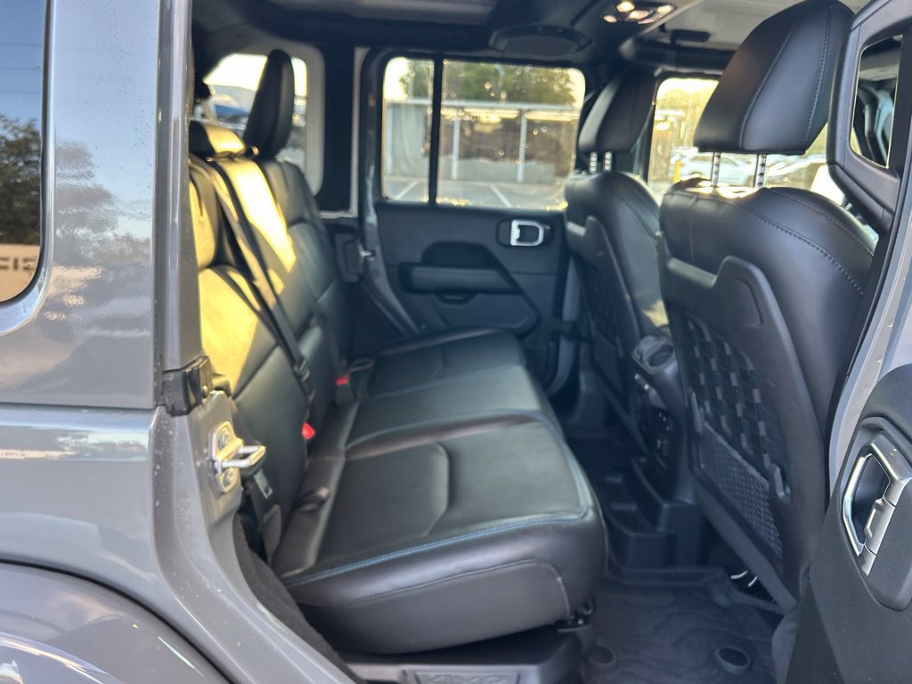 Used 2023 Jeep Wrangler Unlimited Rubicon 4xe w/ Safety Group AWD/4WD image 29