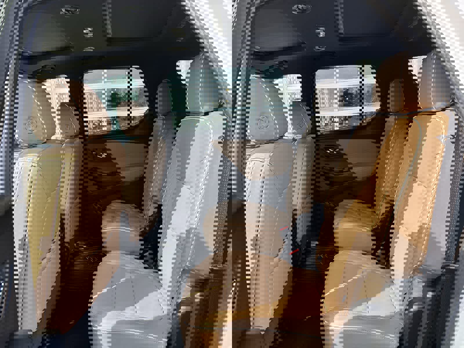 Used 2023 Chevrolet Traverse Premier image 7