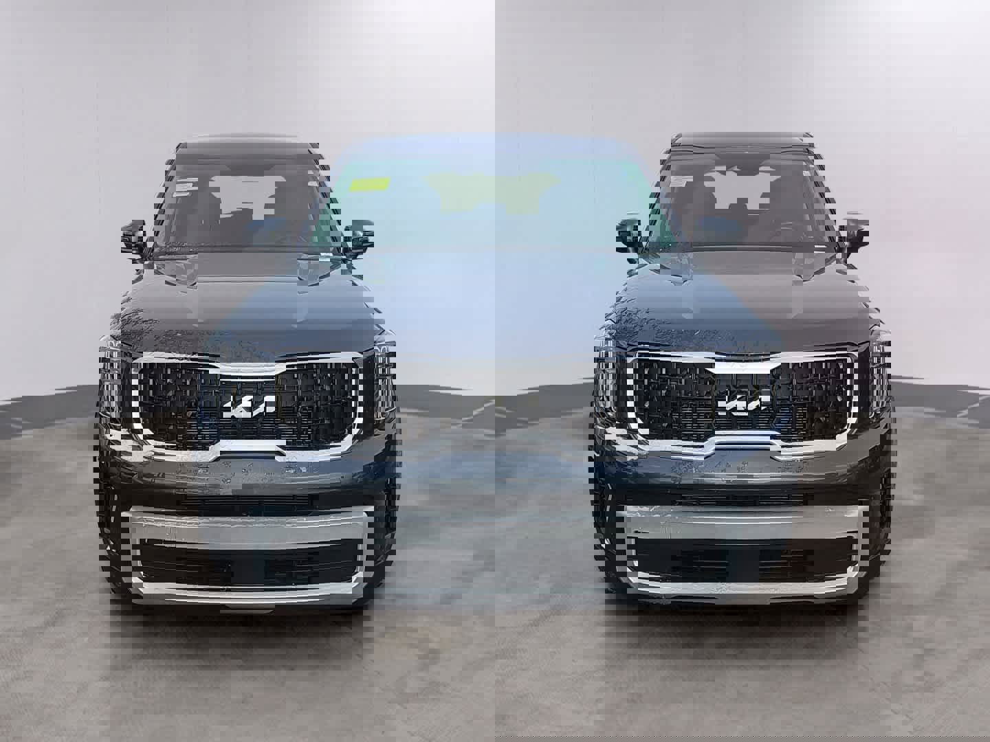 Certified 2024 Kia Telluride LX image 2