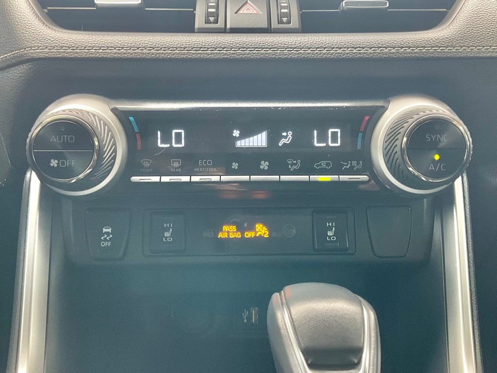 Used 2024 Toyota RAV4 XLE Premium image 67