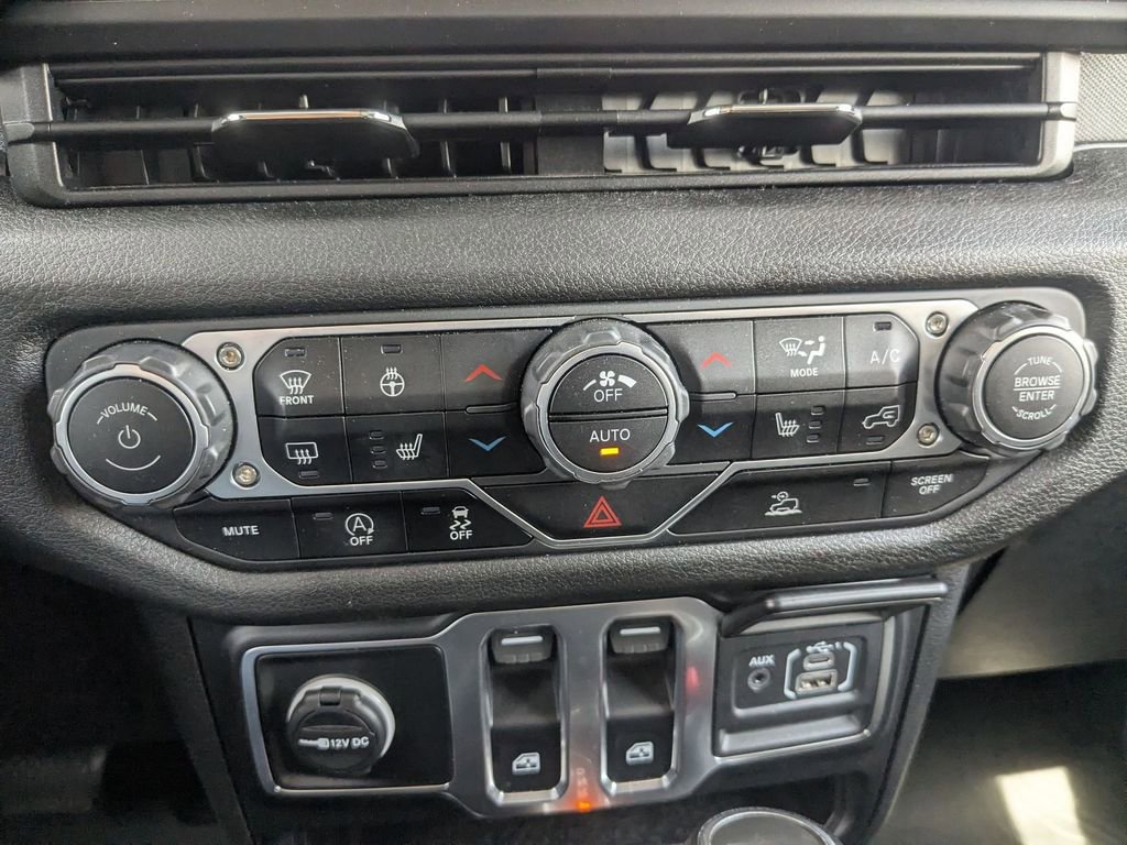 Used 2024 Jeep Wrangler Sport AWD/4WD image 21
