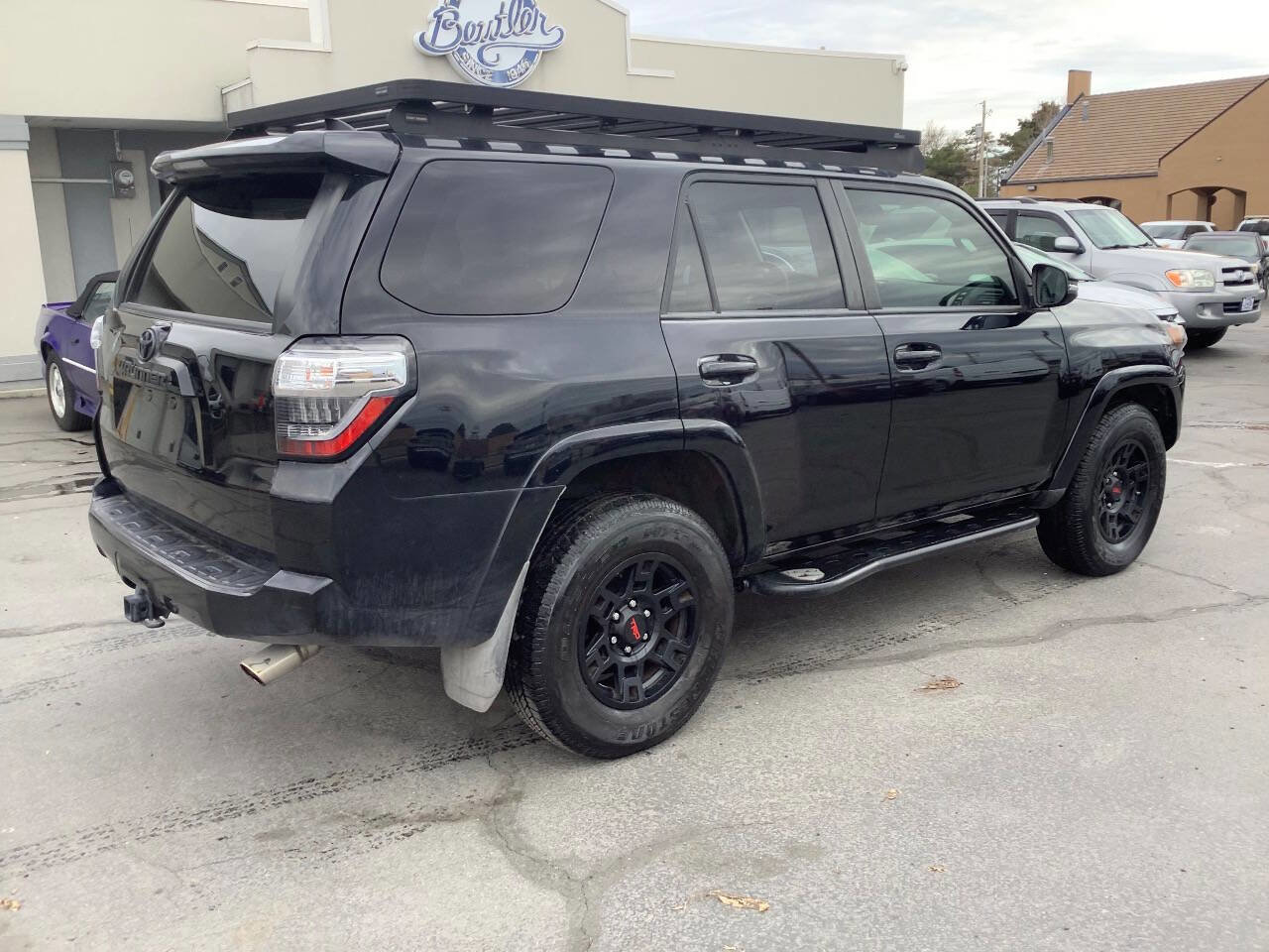 Used 2021 Toyota 4Runner Venture w/ Moonroof Package AWD/4WD image 7