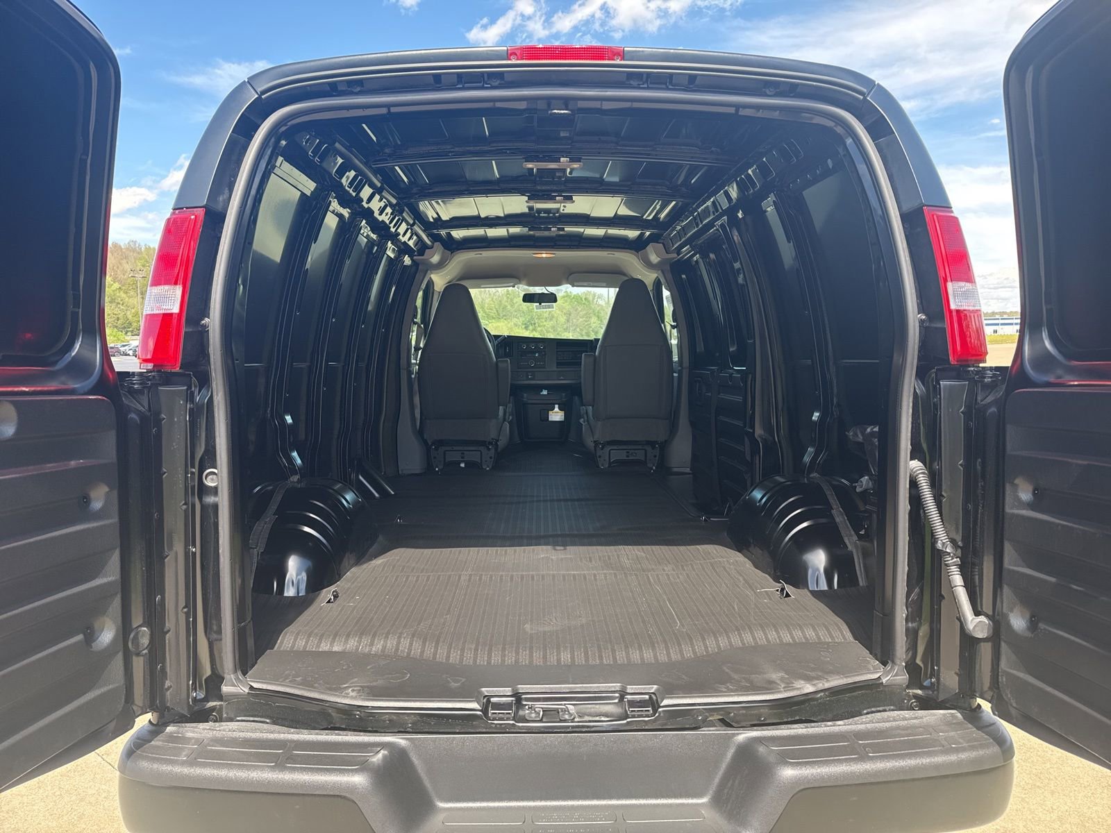 New 2026 Chevrolet Express 2500 w/ Driver Convenience Package RWD image 11