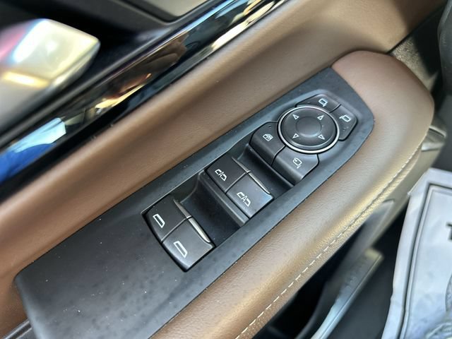 Used 2025 Chevrolet Tahoe High Country w/ Sun And Tow Package AWD/4WD image 19
