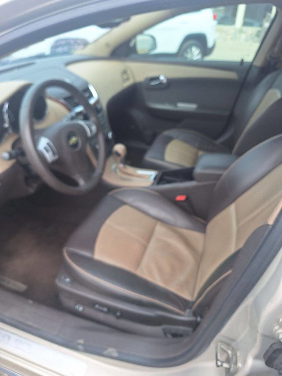 Used 2012 Chevrolet Malibu LTZ FWD image 11