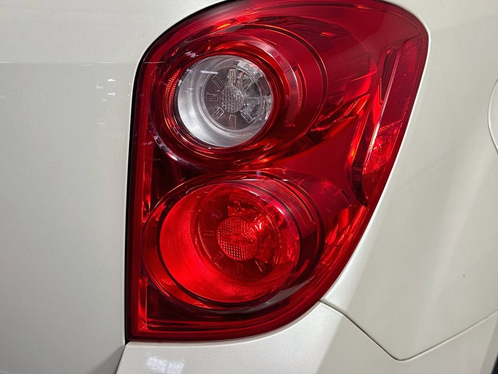 Used 2015 Chevrolet Equinox LT w/ Driver Convenience Package FWD image 30