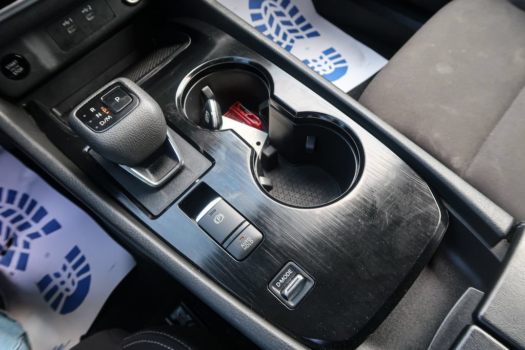 Used 2024 Nissan Rogue S FWD image 27