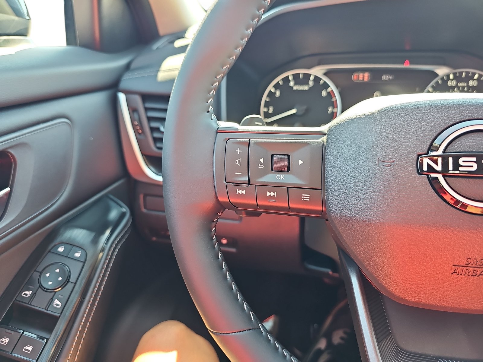 New 2027 Nissan Rogue Dark Armor AWD/4WD image 17