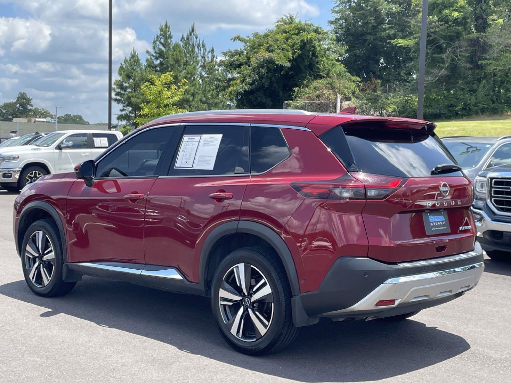Used 2023 Nissan Rogue Platinum FWD image 5