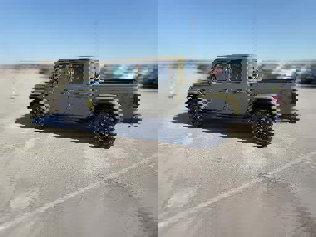 New 2026 Jeep Gladiator Sport image 7