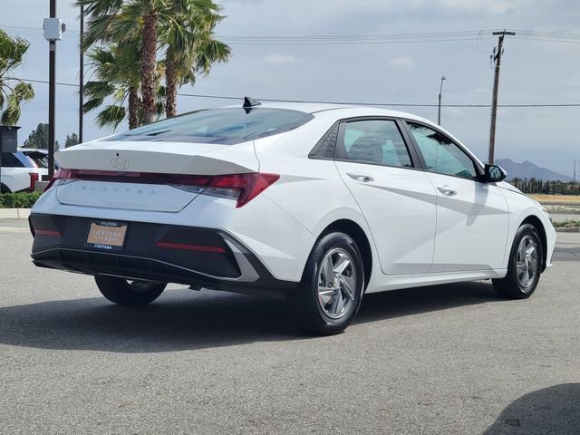 New 2026 Hyundai Elantra SE FWD image 4