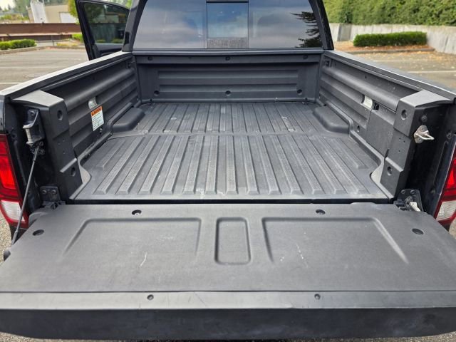 Used 2017 Honda Ridgeline Black Edition image 33