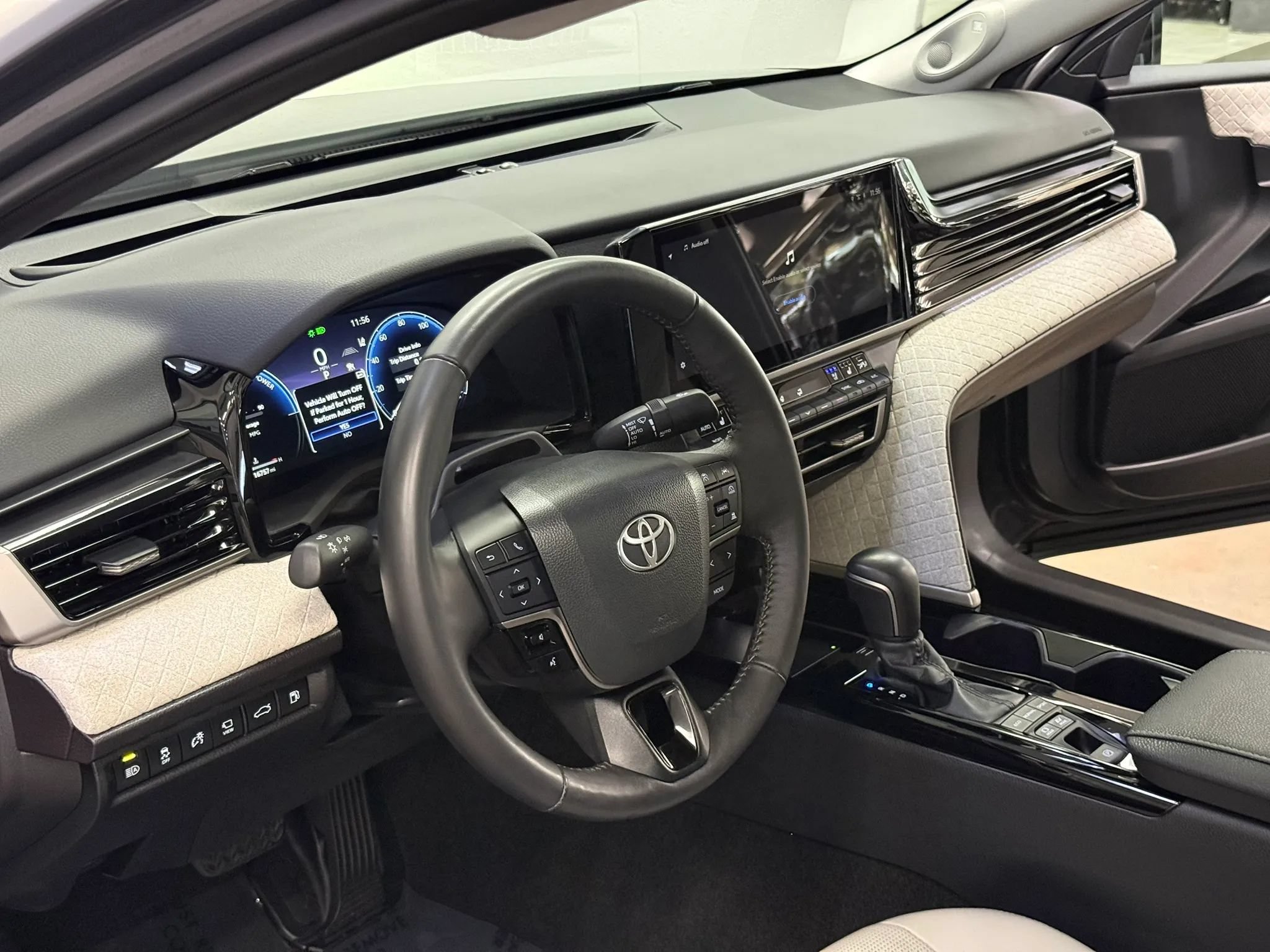 Used 2026 Toyota Camry XLE w/ Premium Plus Package FWD image 9