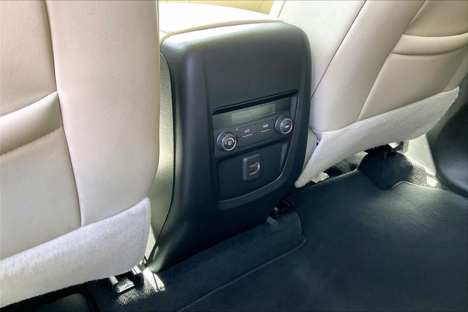 Used 2023 Buick Enclave Essence FWD image 67