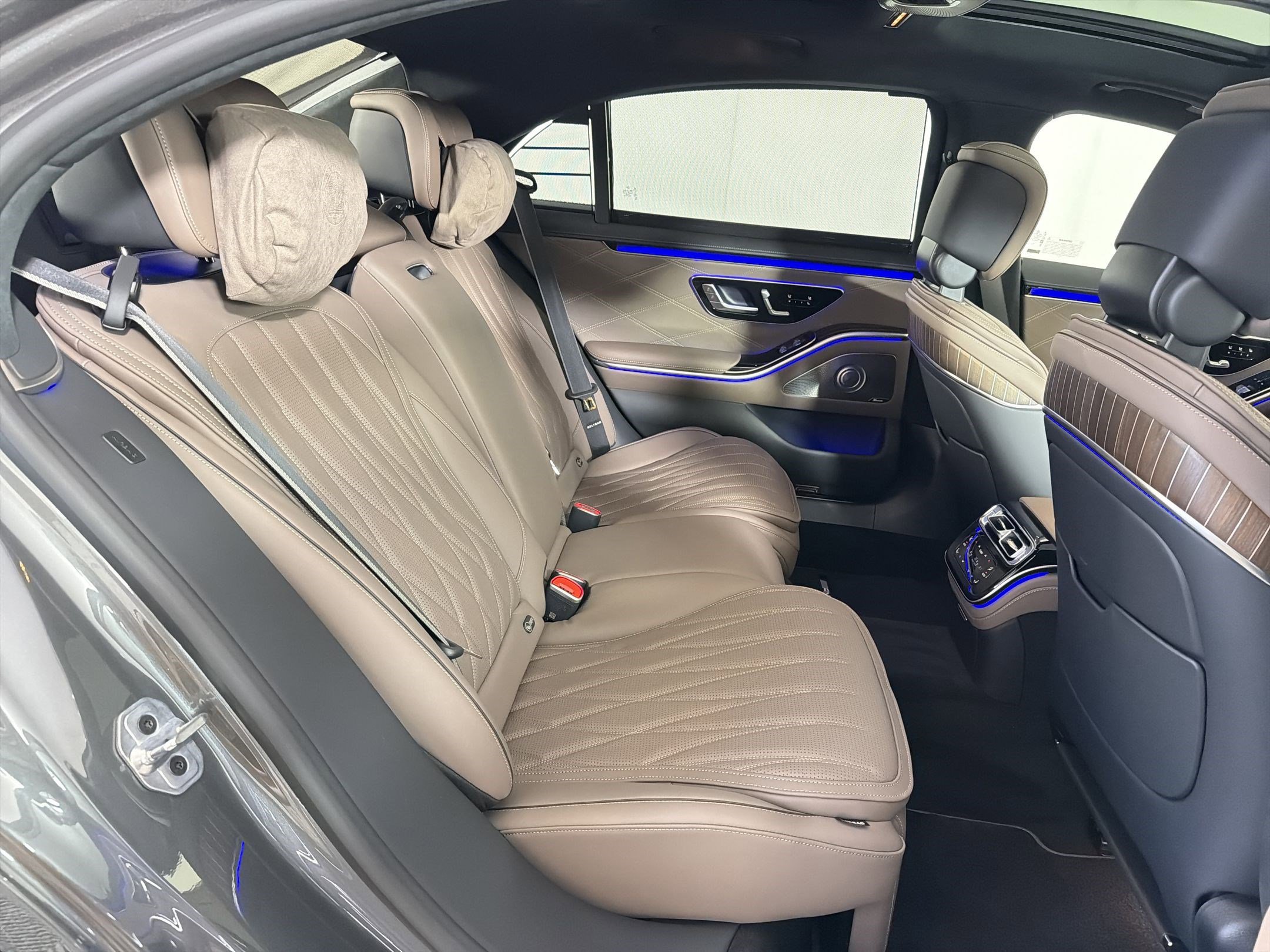 New 2026 Mercedes-Benz S 63 AMG S image 30