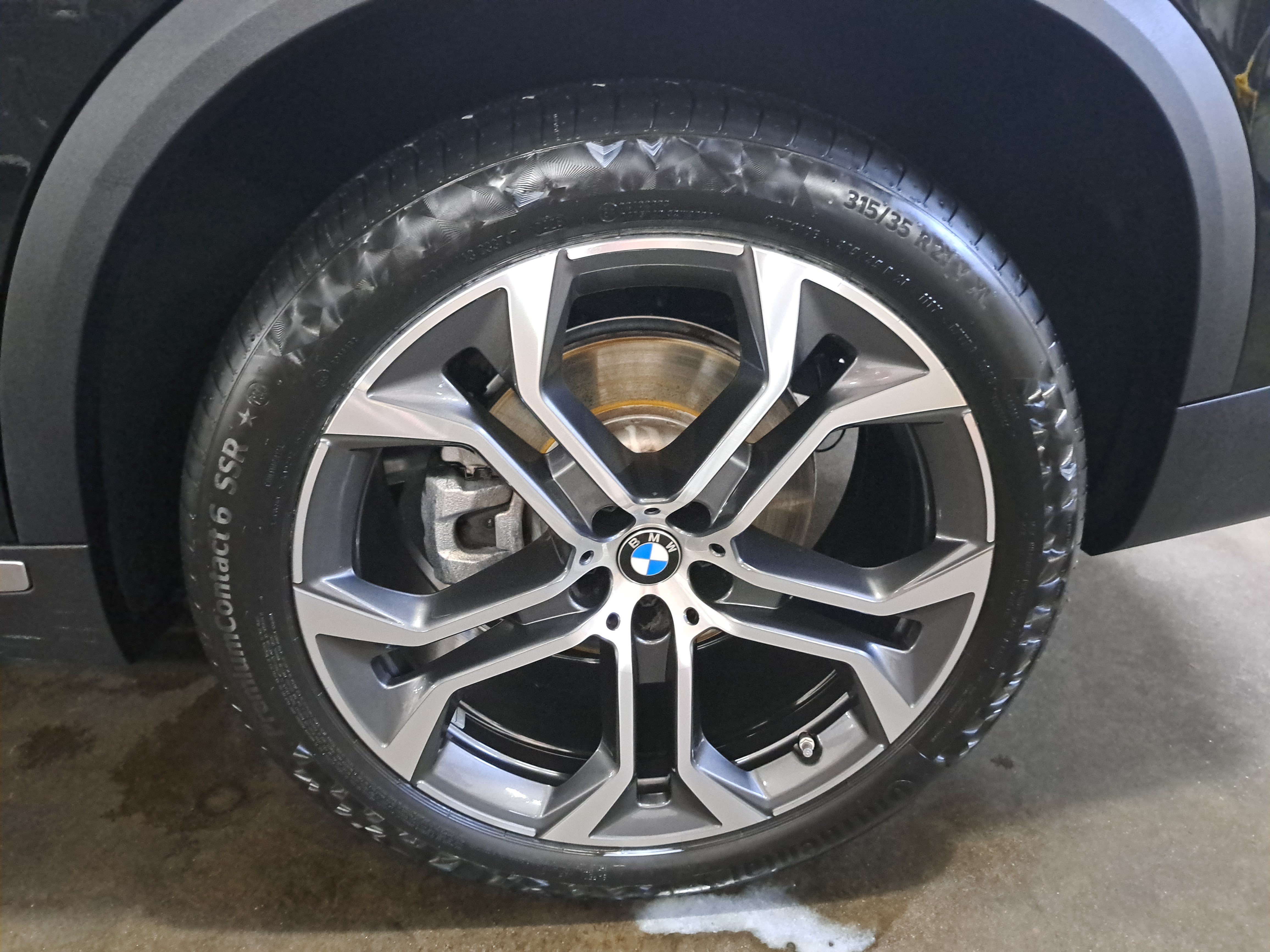 Certified 2026 BMW X5 xDrive40i w/ Climate Comfort Package AWD/4WD image 35