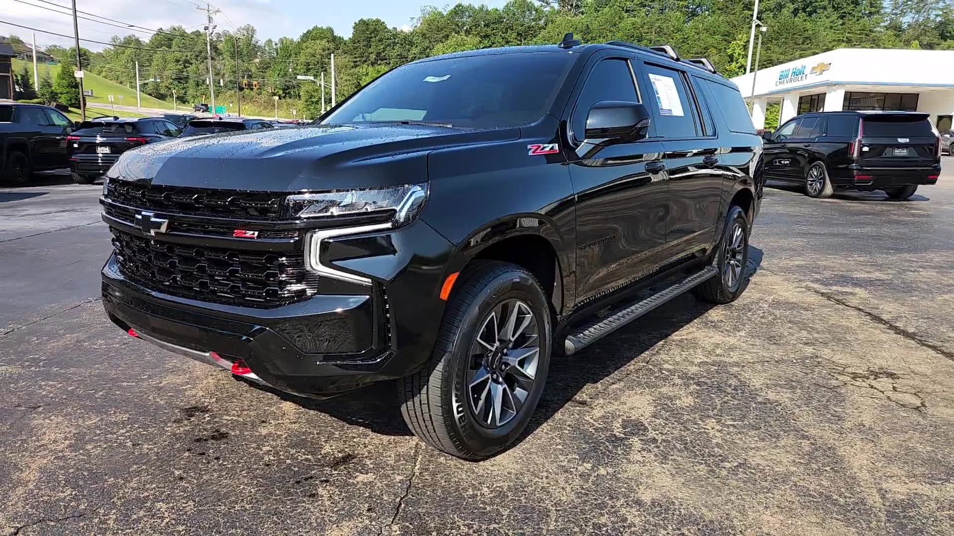 Used 2023 Chevrolet Suburban Z71 w/ Z71 Off-Road Package image 12