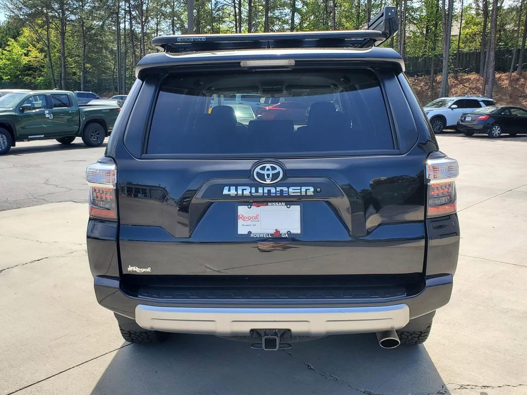 Used 2018 Toyota 4Runner TRD Off-Road AWD/4WD image 5