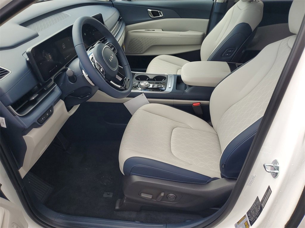 New 2026 Kia Carnival EX image 5