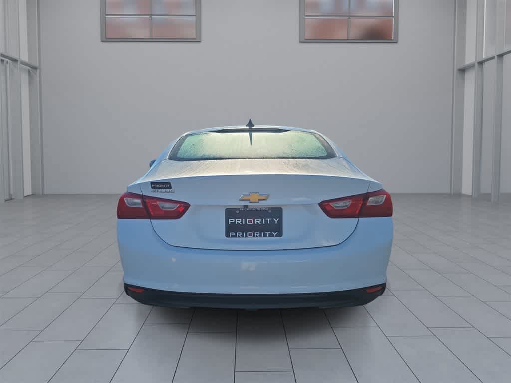 Used 2017 Chevrolet Malibu LS w/ LPO, Convenience Package 2 FWD image 8