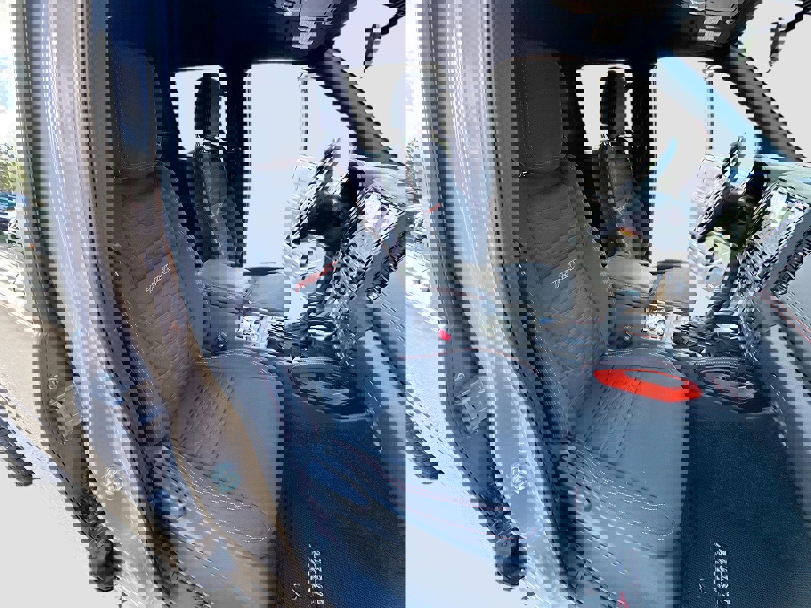 Used 2024 Nissan Frontier PRO-4X w/ Technology Package image 26