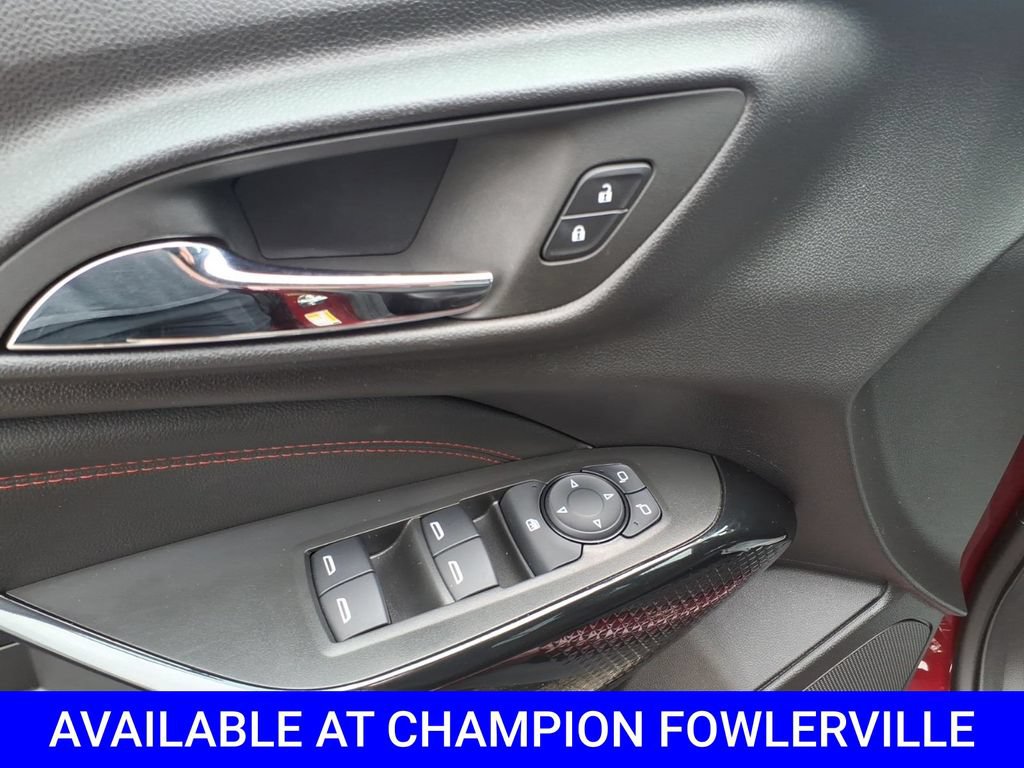 Used 2025 Chevrolet Trax RS w/ Sunroof Package FWD image 15
