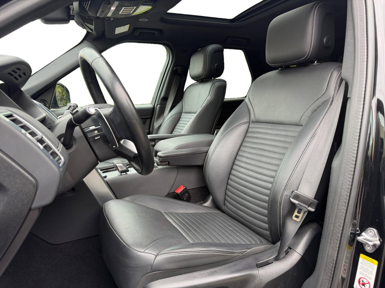 Used 2023 Land Rover Discovery S R-Dynamic AWD/4WD image 10