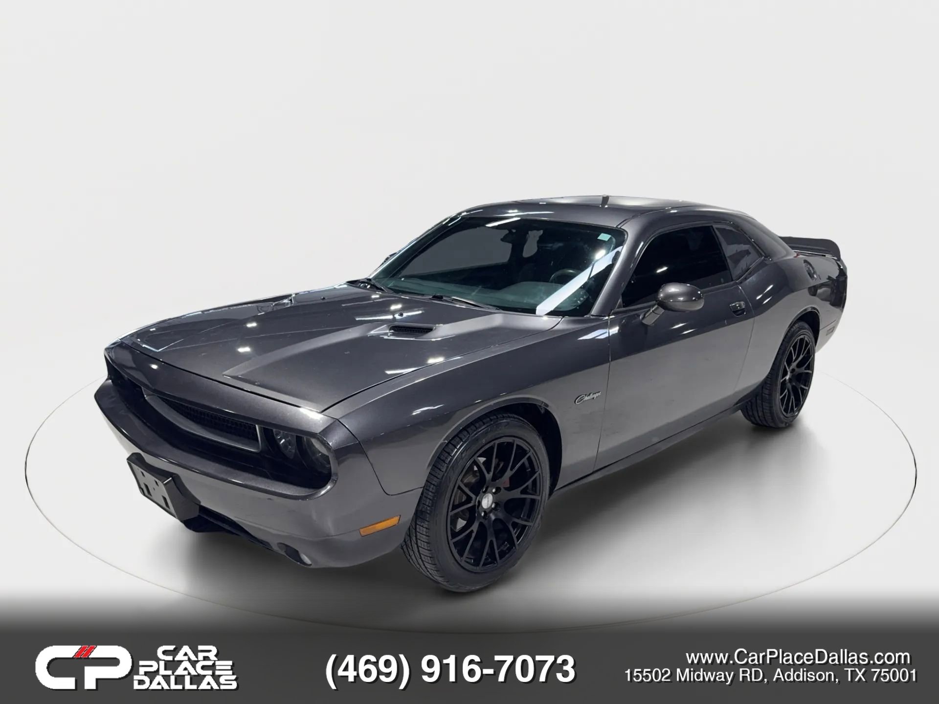 Used 2014 Dodge Challenger SXT RWD image 14