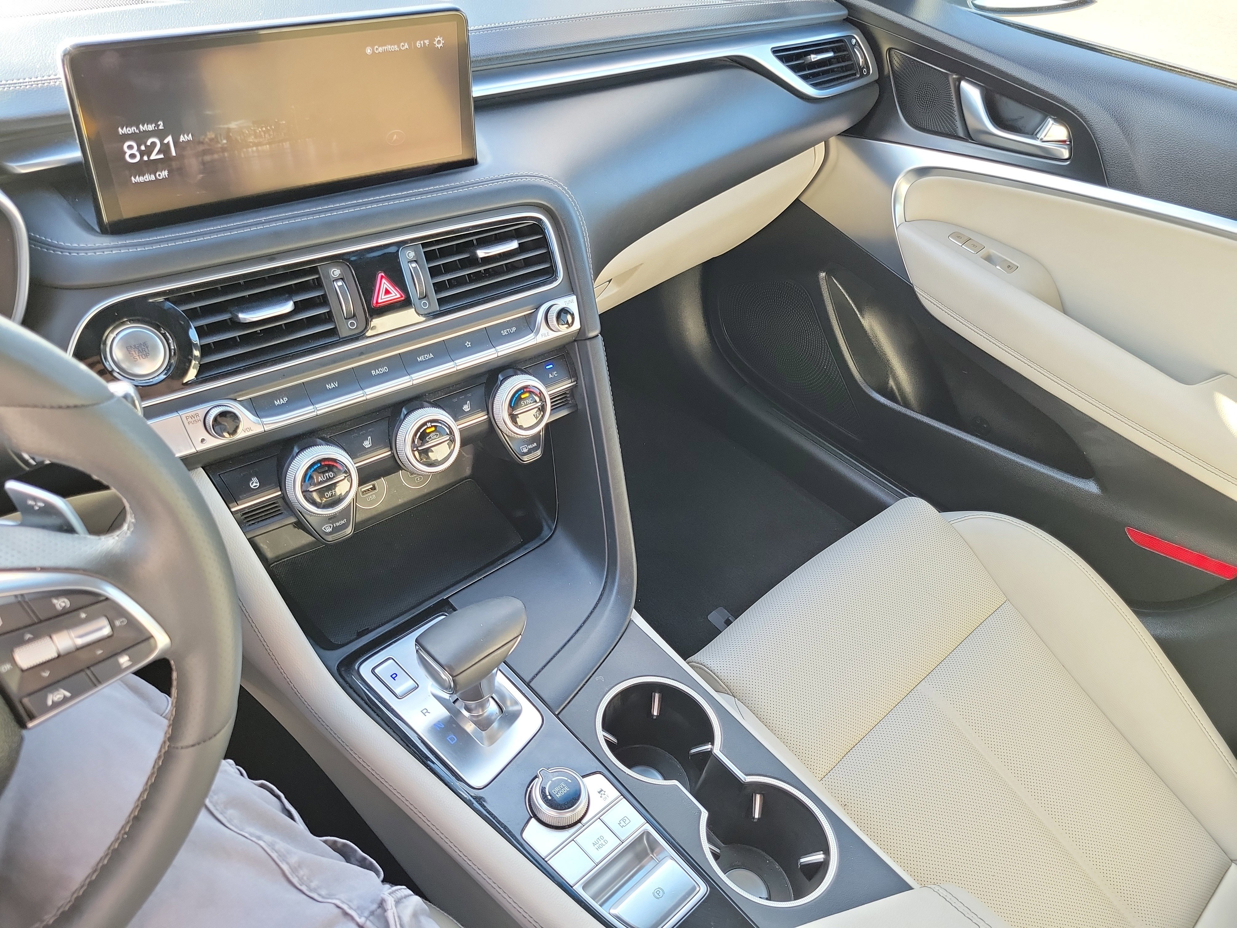 Certified 2023 Genesis G70 2.0T image 15