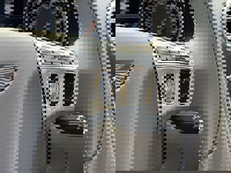 Used 2015 Bentley Continental GT image 36