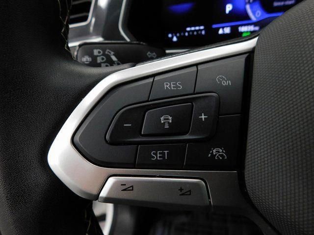 Used 2024 Volkswagen Tiguan S image 31