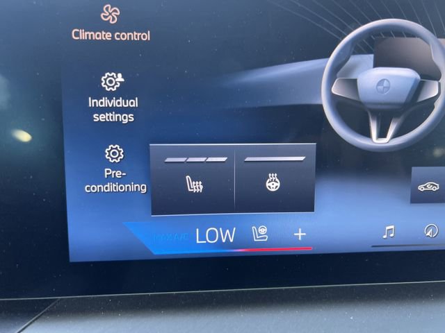 Certified 2025 BMW 430i Convertible image 17