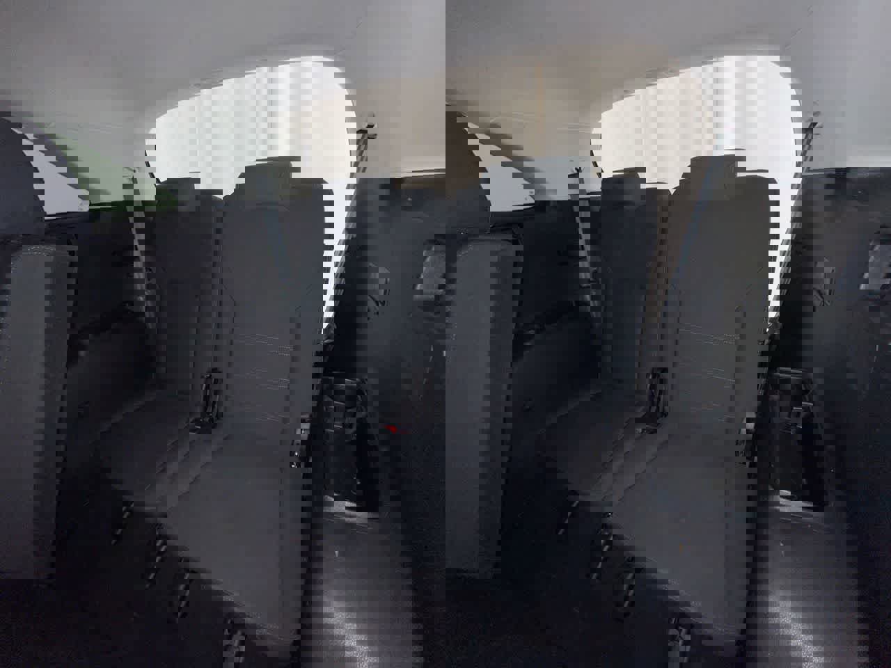 Used 2018 Kia Sorento LX image 22