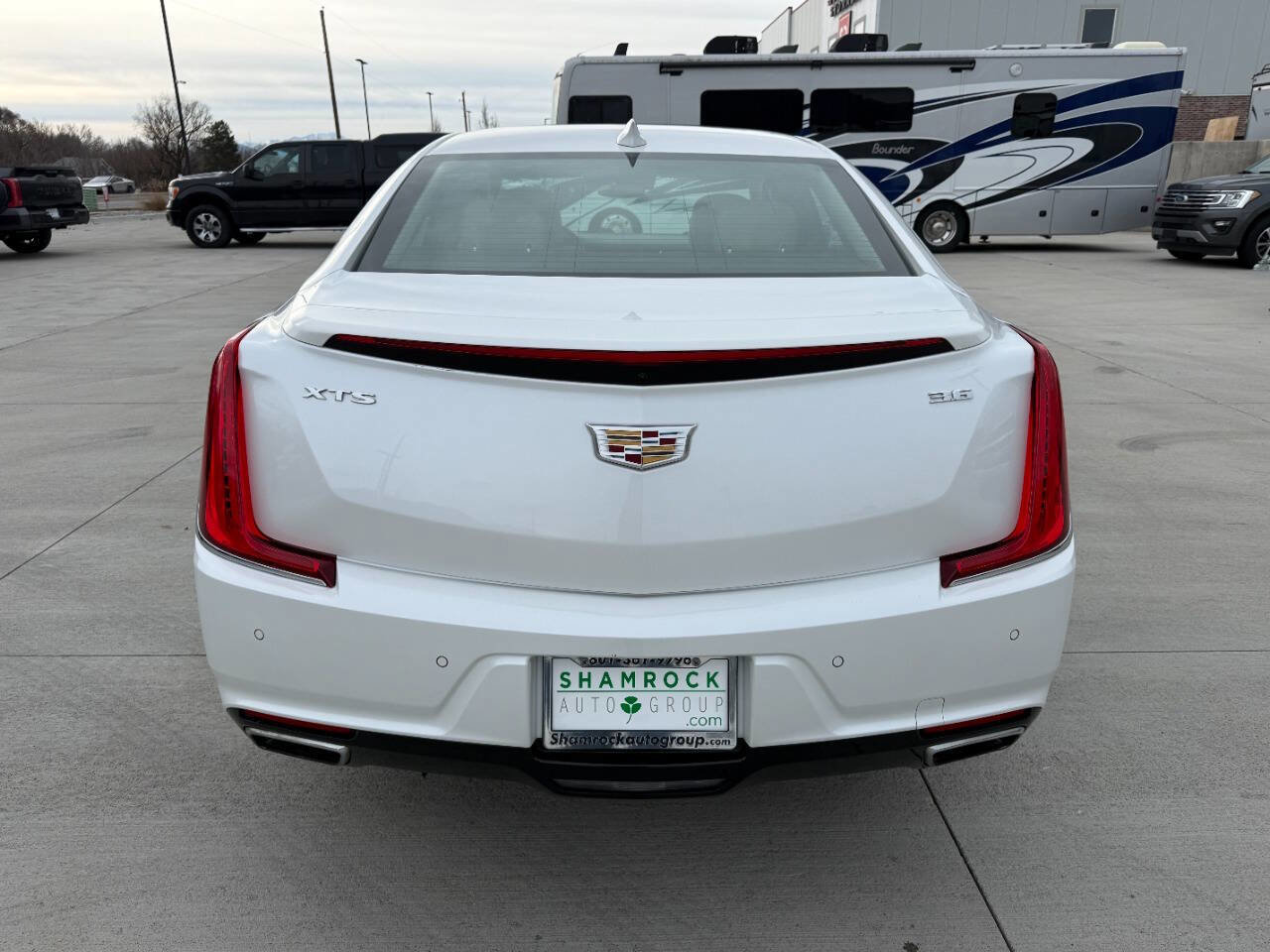 Used 2018 Cadillac XTS Luxury w/ Driver Awareness Package image 4