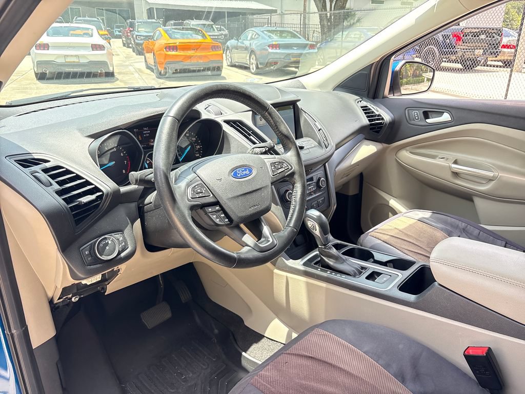 Used 2019 Ford Escape SEL FWD image 6