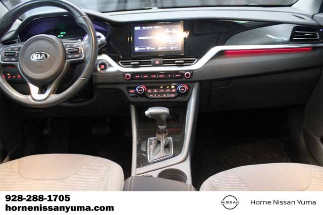 Used 2020 Kia Niro LXS image 12