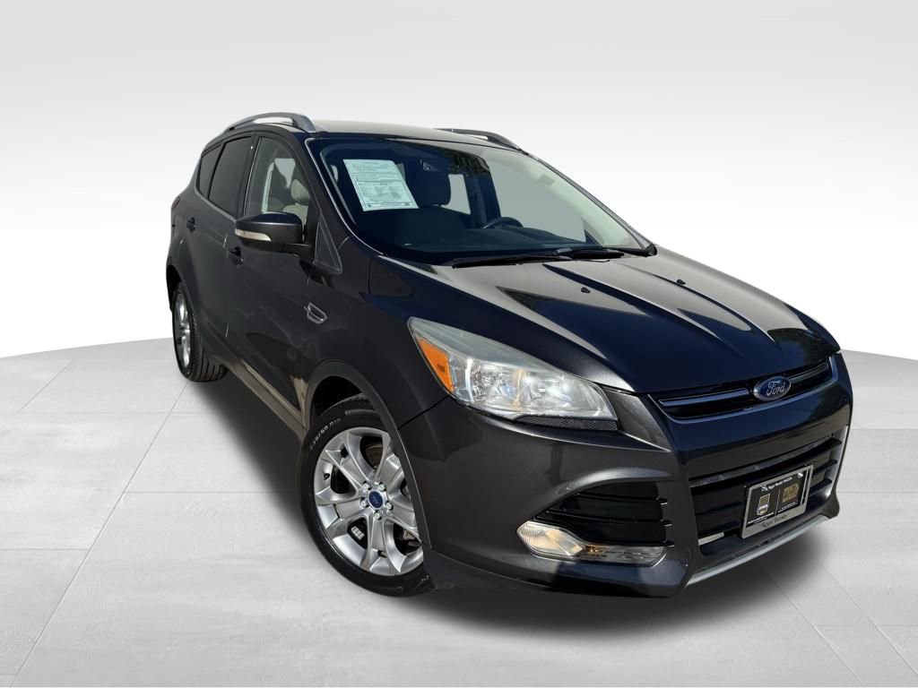 Used 2015 Ford Escape Titanium image 2